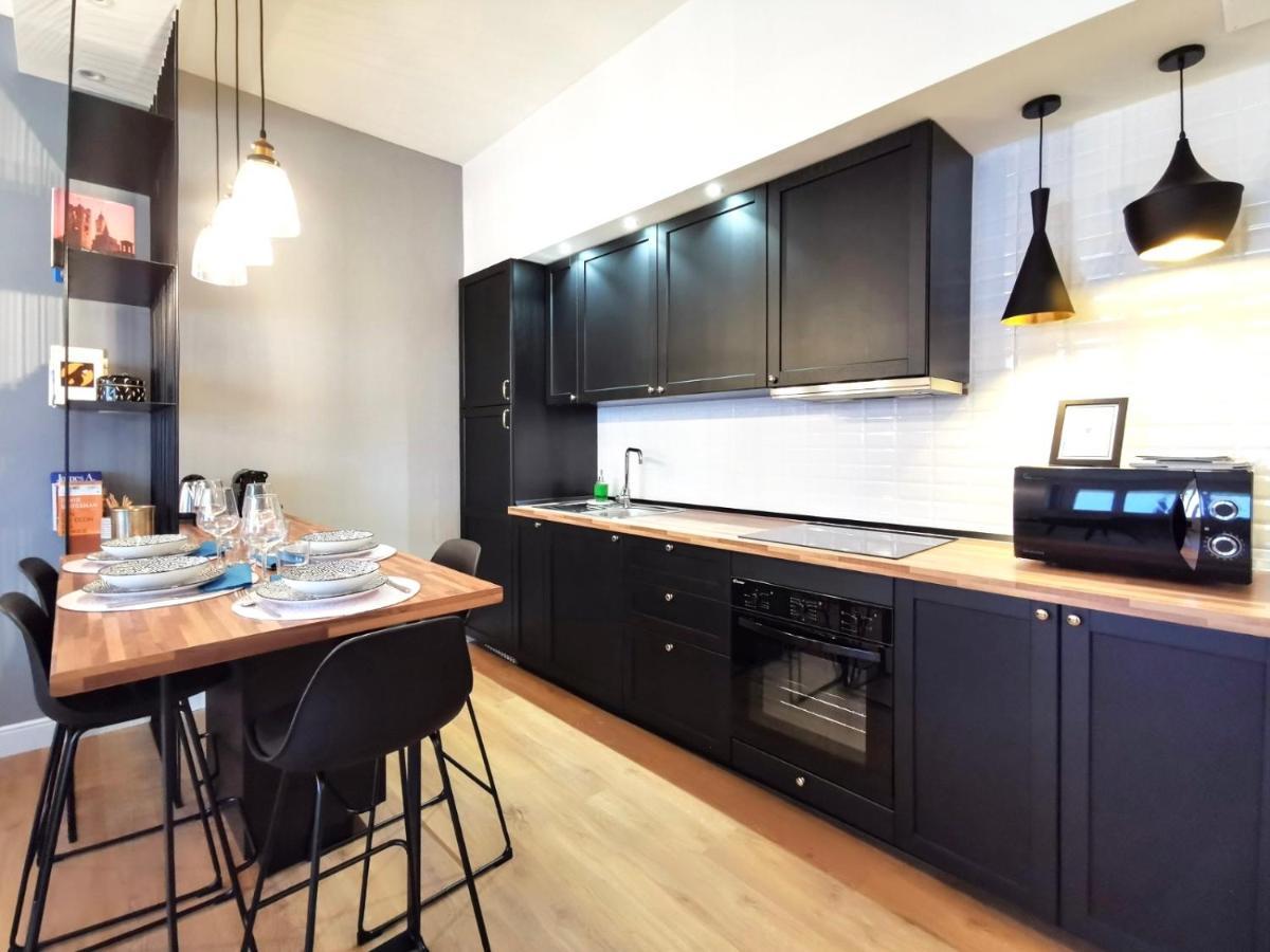 Chiclife - Florentin Downtown Apartment Bergamo Esterno foto