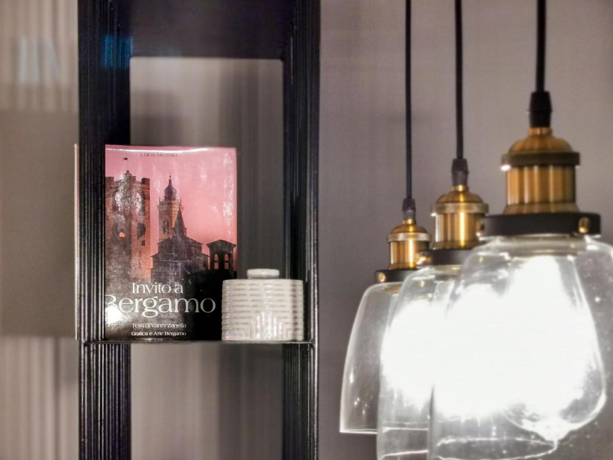 Chiclife - Florentin Downtown Apartment Bergamo Esterno foto