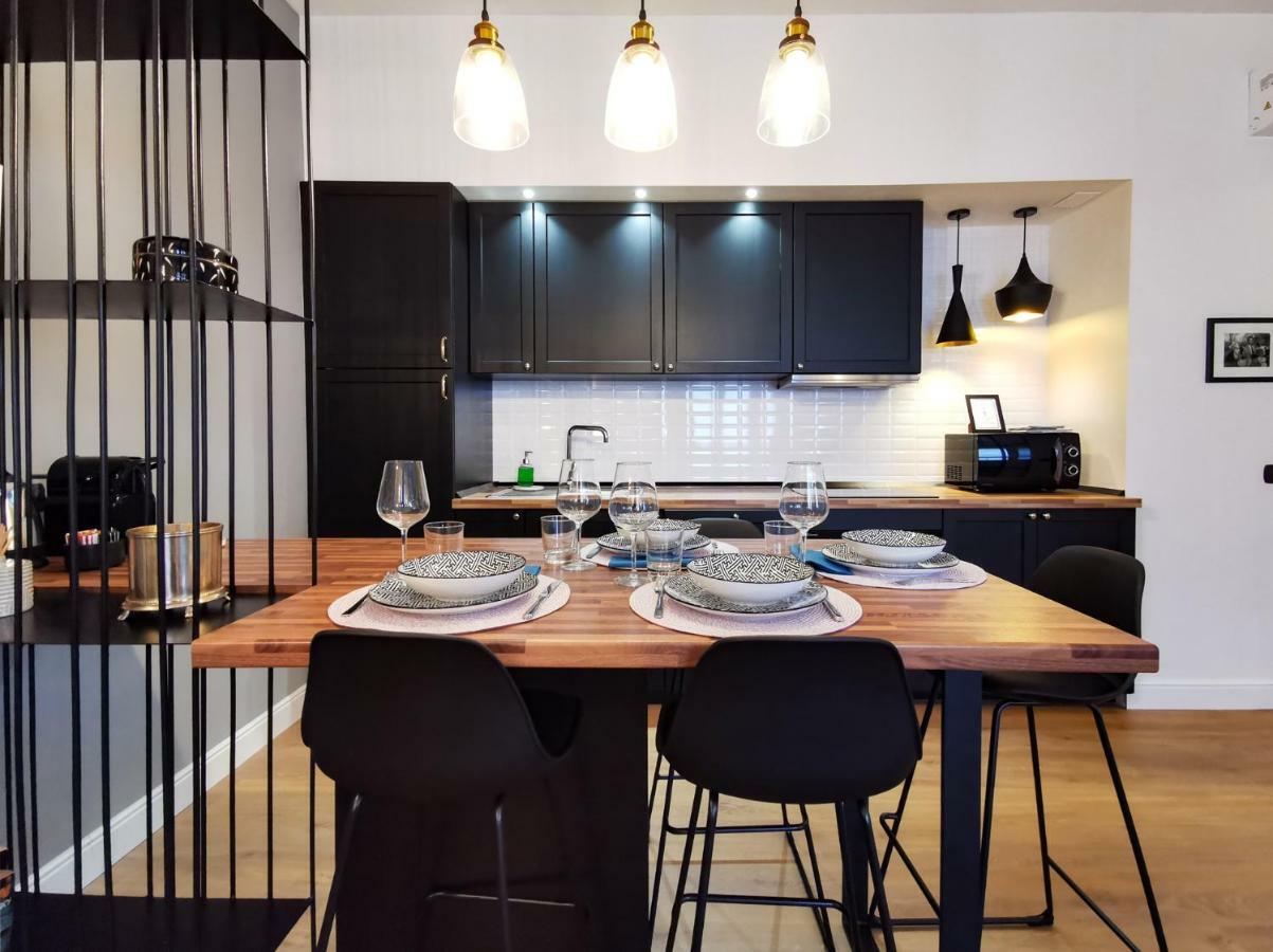 Chiclife - Florentin Downtown Apartment Bergamo Esterno foto